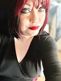 Incredible mommies are playing themselves