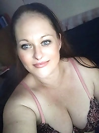 Slim momma is playing alone