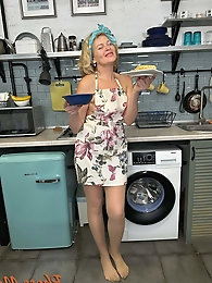 Piss andamp; bukkake gangbang with german blonde Agnes Smith - 3