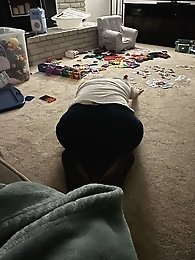 Enjoy eating ripe fruit from a MILF’s ass