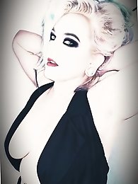 I like to flaunt my behind.